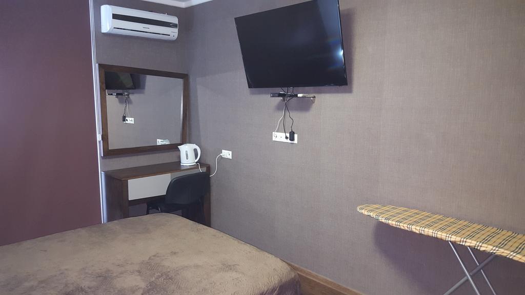Mimino Apartment Deluxe First Line Batumi Phòng bức ảnh